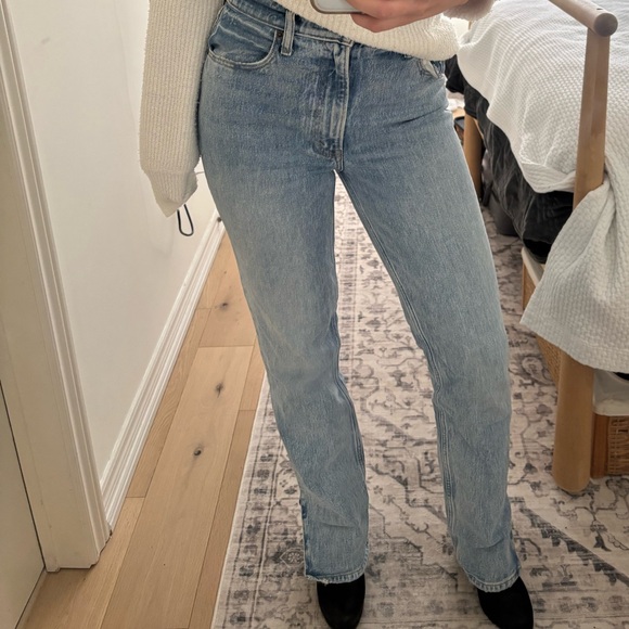 Abercrombie & Fitch Denim - Abercrombie & Fitch The 90’s Straight Ultra High Rise
